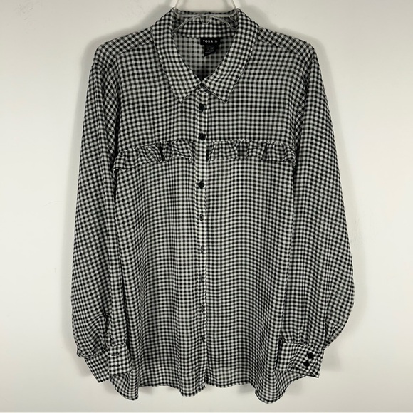 Torrid Black and White Checkered Button-Up Shirt 3X - Picture 2 of 9